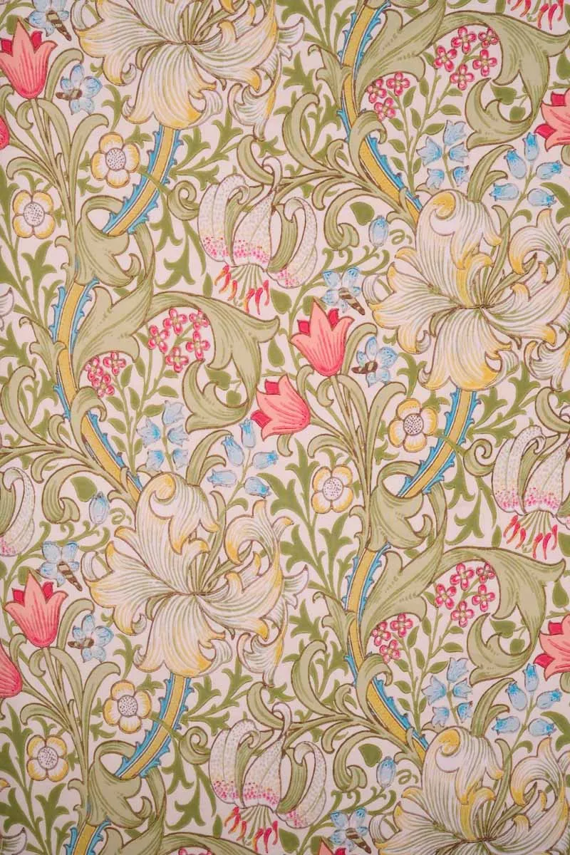 Alluring Vintage Floral Pattern Printed Muslin Fabric