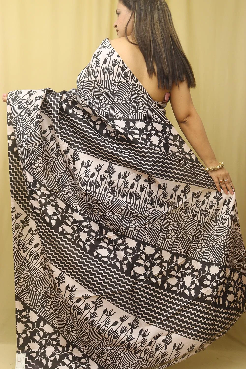 Elegant Black Block Printed Bishnupuri Silk Saree