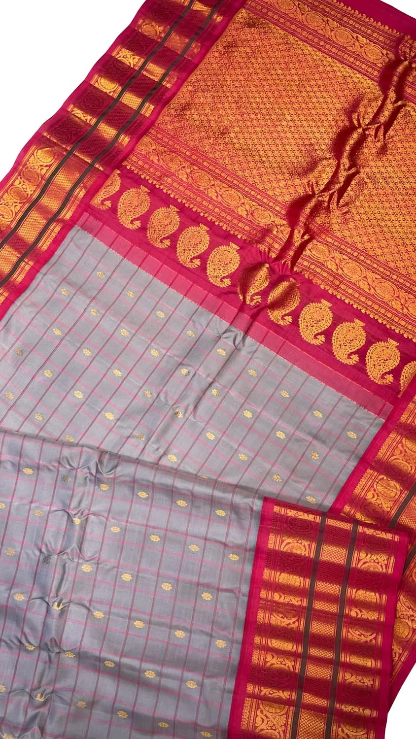 Exquisite Purple Silk Saree - Handloom Gadwal Collection