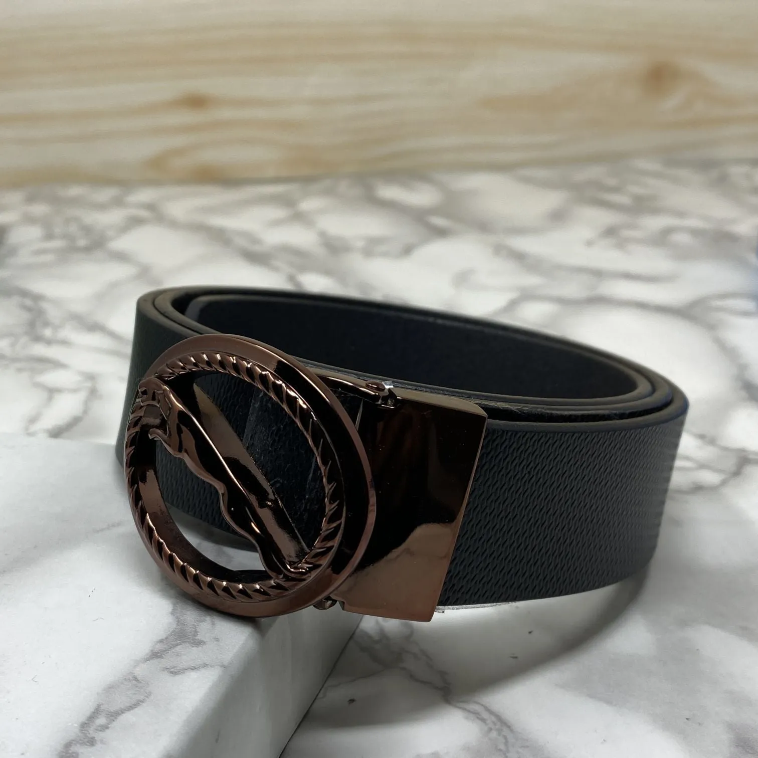 Round Jaguar Metal Buckle With Leather Strap Belt-JonasParamount