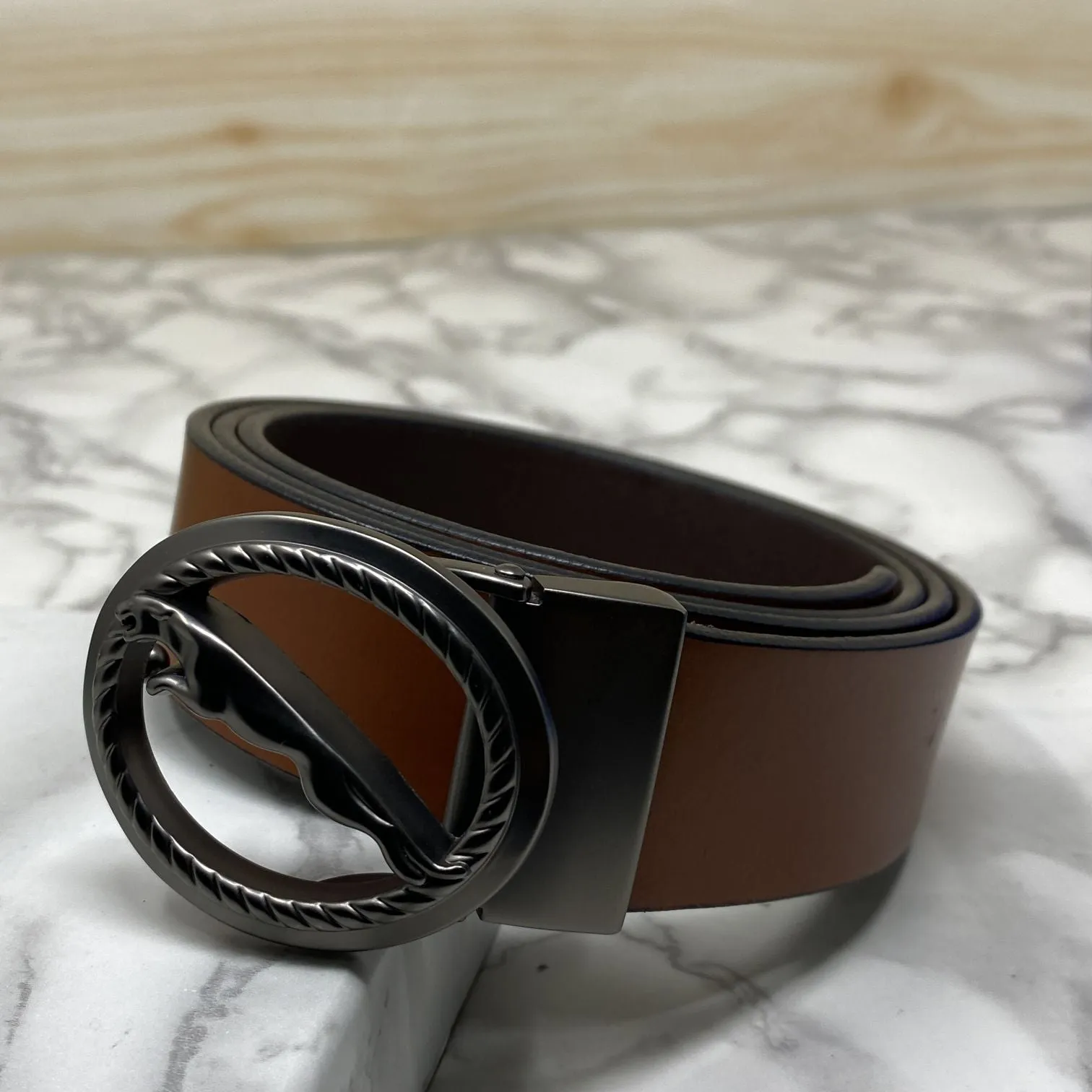 Round Jaguar Metal Buckle With Leather Strap Belt-JonasParamount