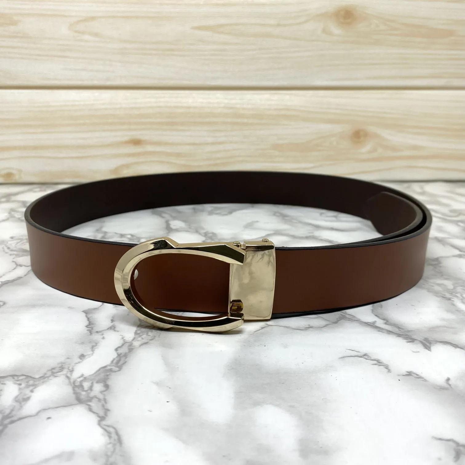 Signature C Logo Leather Belt For Unisex-JonasParamount