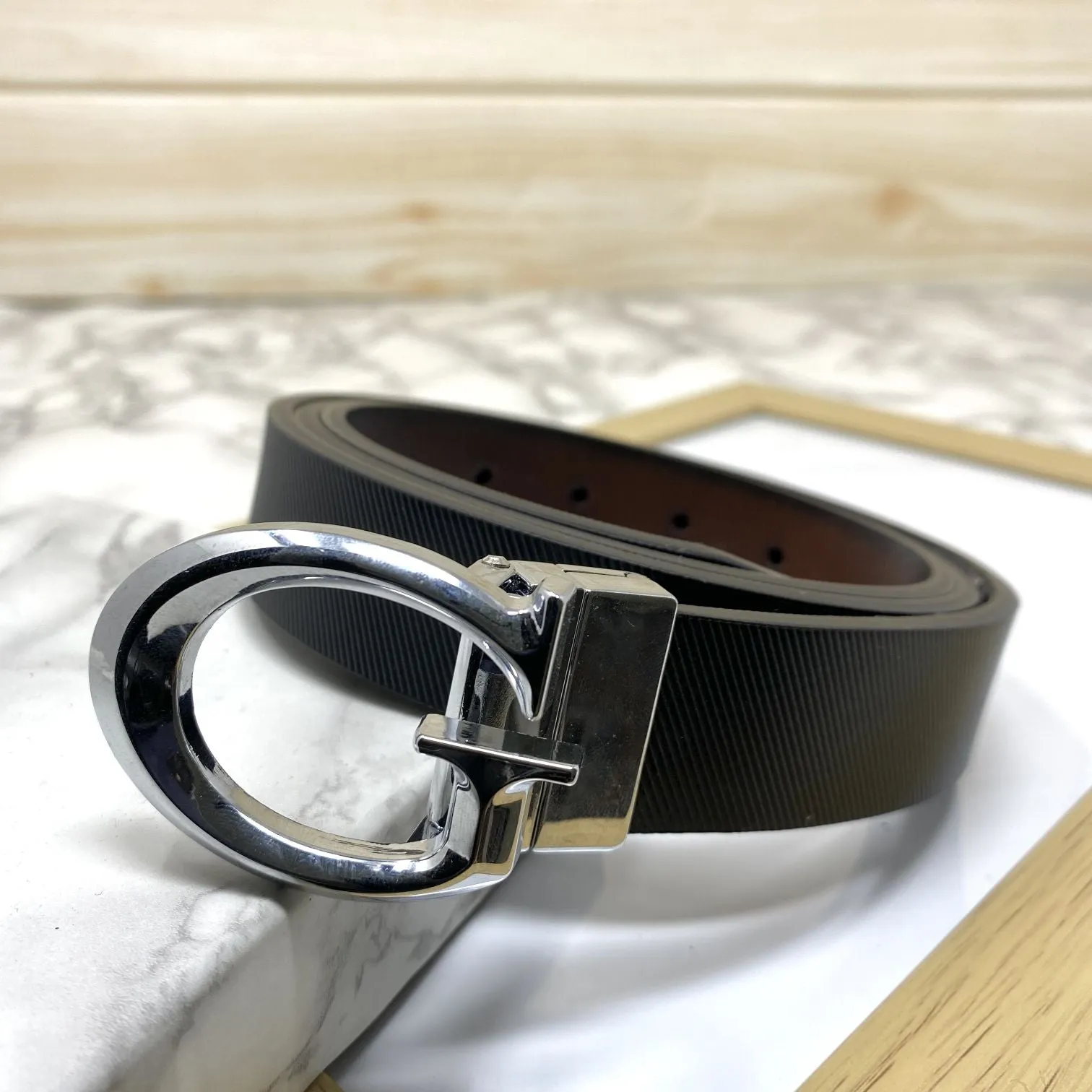 Small G Letter Reversible Strap Belt For Men-JonasParamount