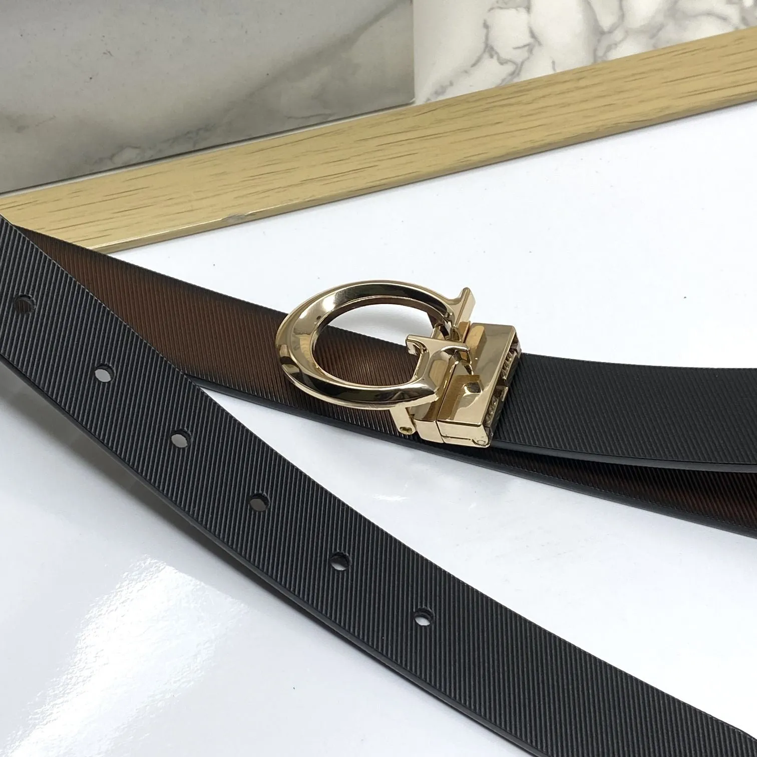 Small G Letter Reversible Strap Belt For Men-JonasParamount