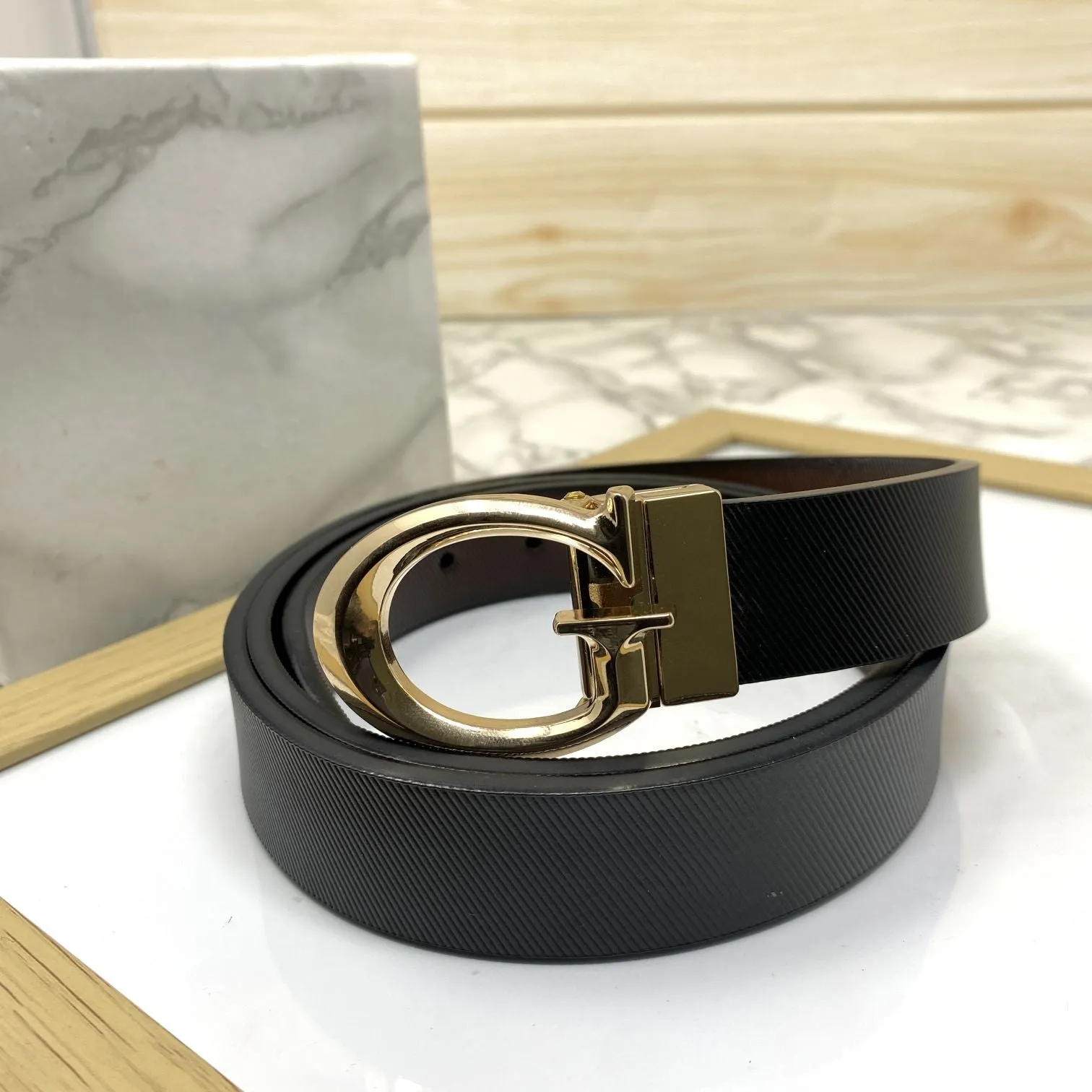 Small G Letter Reversible Strap Belt For Men-JonasParamount