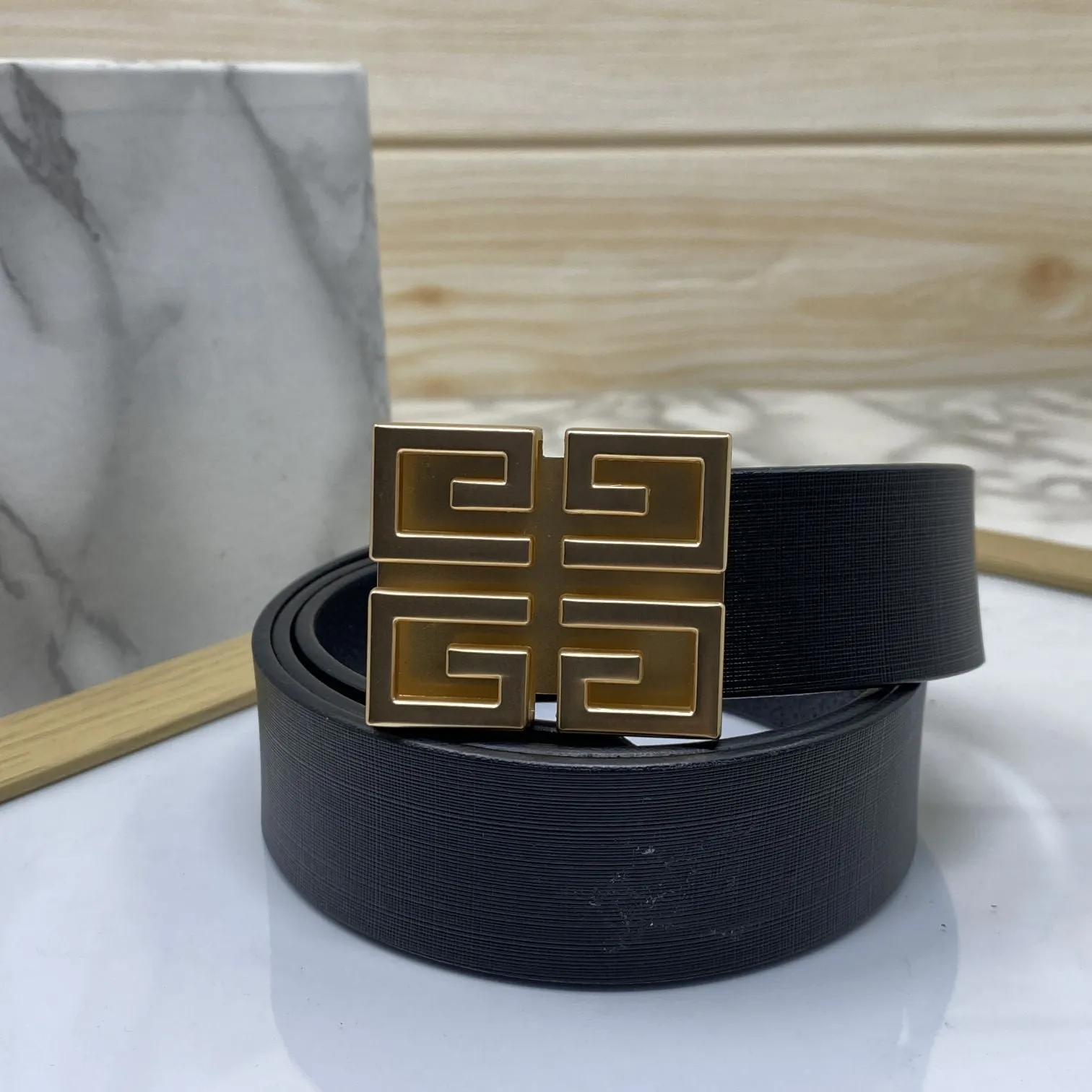 Square Section Leather Strap Belt-JonasParamount